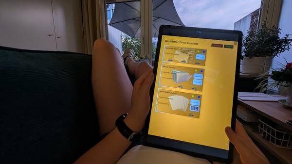 Captura de pantalla de la interfaz de usuario de Aprendo con la clasificación clara en asignaturas y subtemas.